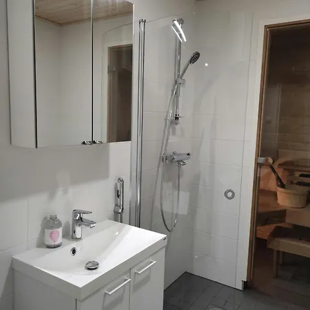 And Spacious For 6 With Sauna *